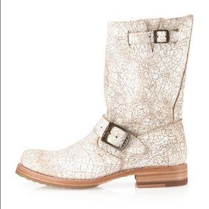 Frye Short Veronica Boots